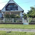 度假居 Janos Nyaralo *