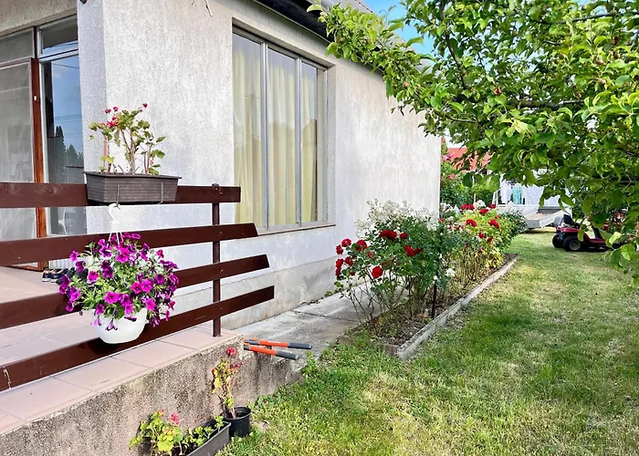 Janos Nyaralo * Balatonmáriafürdő