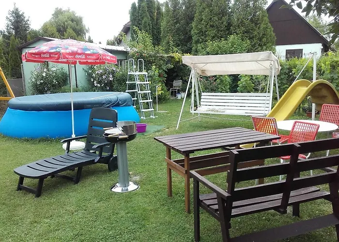 度假居 Janos Nyaralo Balatonmáriafürdő